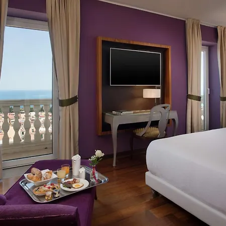 Ξενοδοχείο Nh Collection 5*